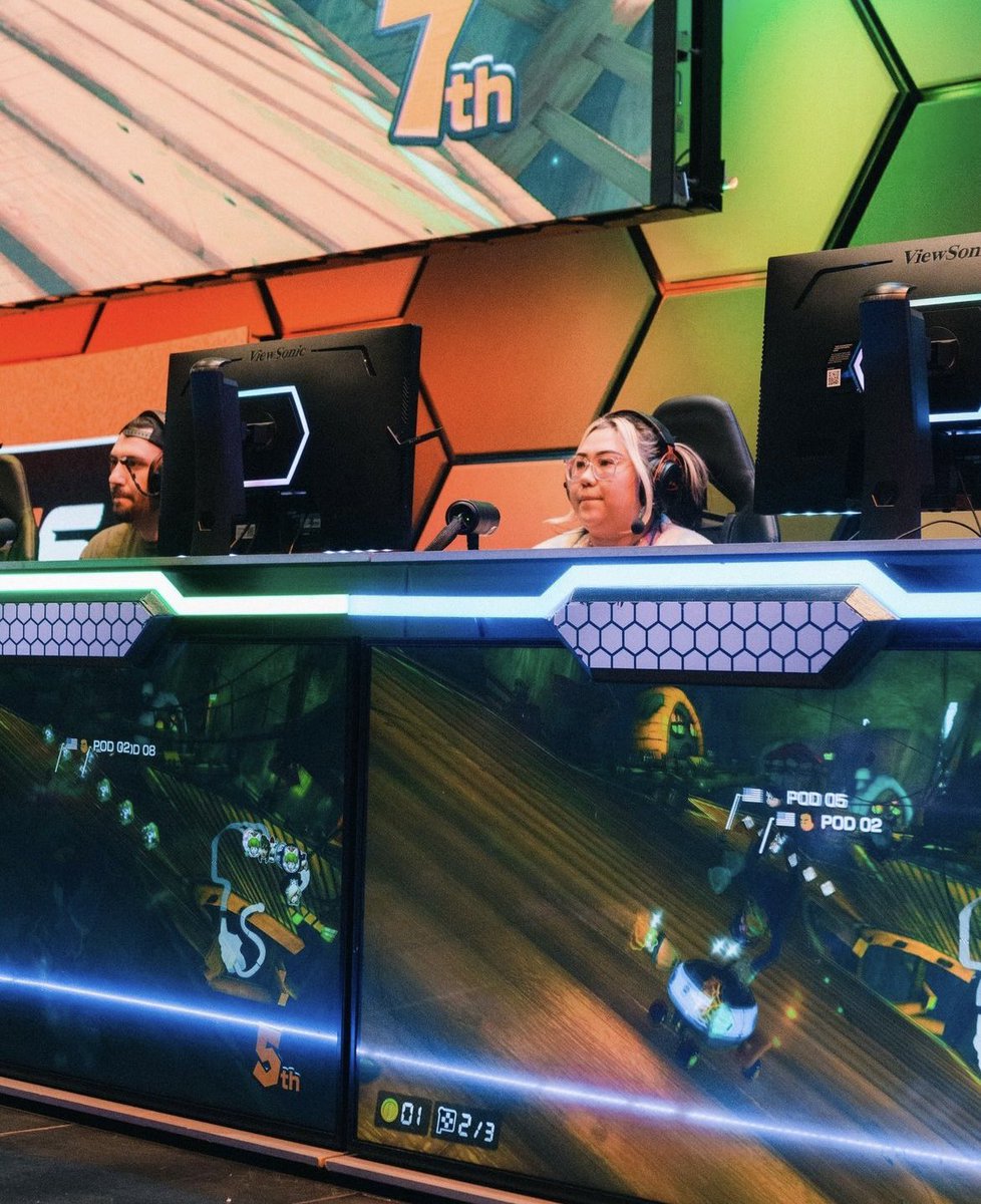 alliedgamingent's tweet photo. Raise your hand if you love Mario Kart 🙋🏼♀️
B2YB: @viewsonic @viewsonicgaming
#GamersLiveHere #LasVegasEvents
#LasVegasEntertainment #LasVegasThingsToDo #LuxorLV https://t.co/vpcfPgzJ2x