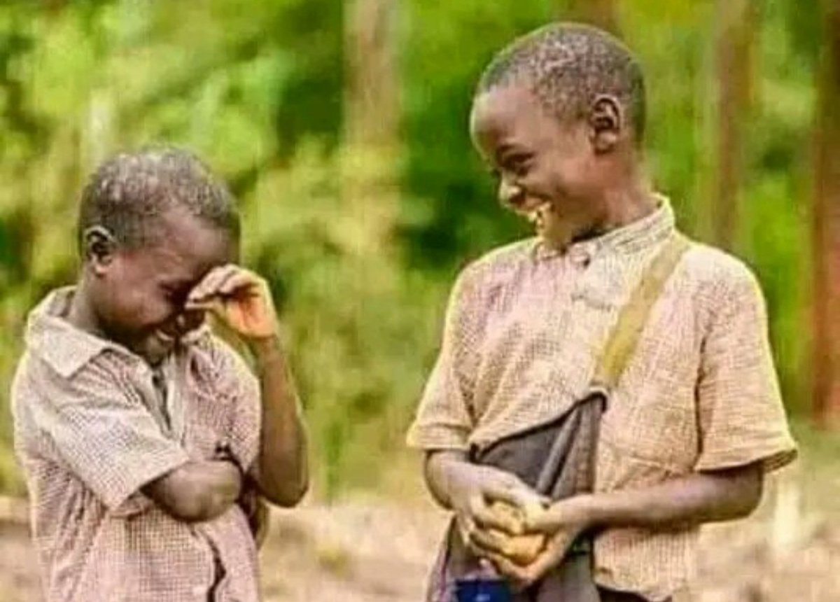 NikeMandla's tweet photo. @mthokozhlophe @destinyzee Muuur maan Mtho😂🤣🤣🤣🤣😭 https://t.co/hINMAbjWii