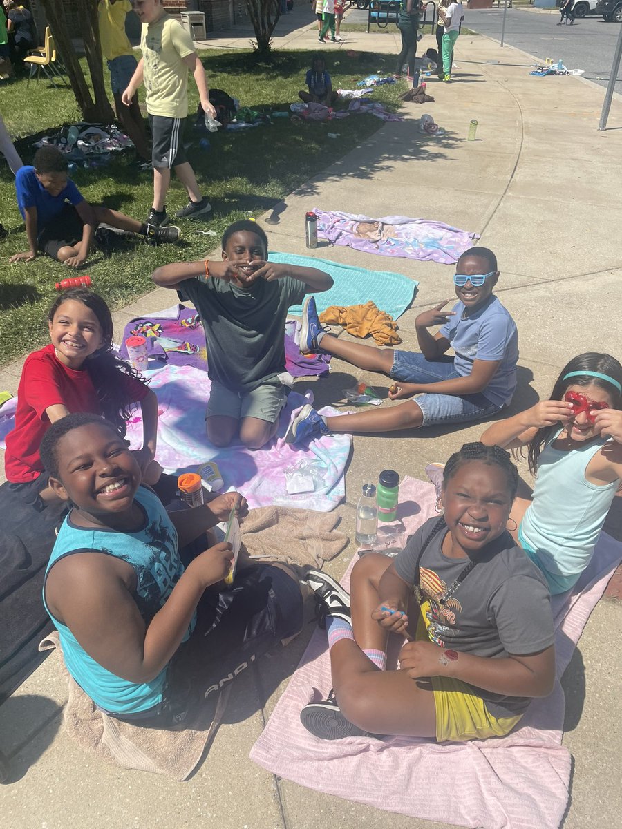 Ms. Goins tweet media