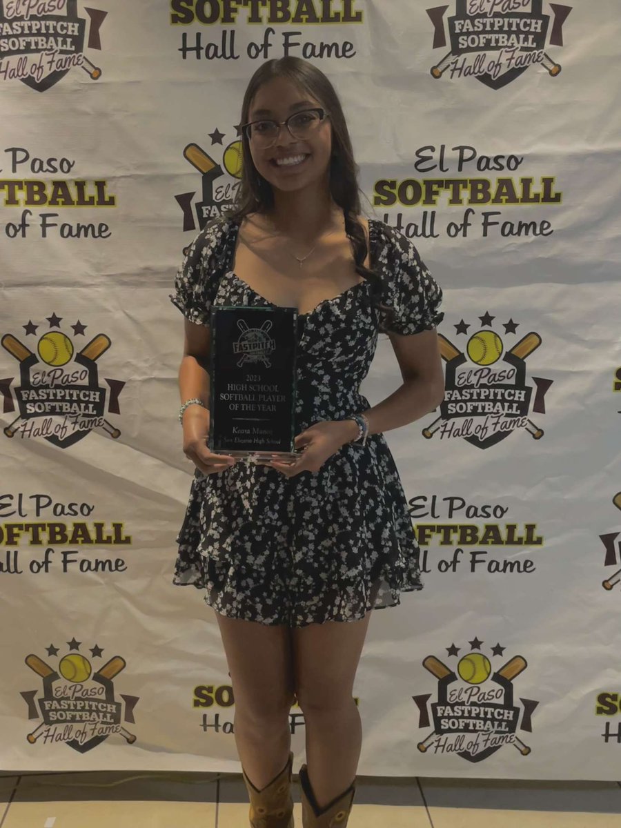 cesparza0826's tweet photo. Thank you to the El Paso Men's Fastpitch Hall of Fame for last night's event. Our 2023 El Paso Fastpitch Softball Hall of Fame members.  🦅💛💙

@KearaMunoz- 2-4A Player of the Year  
@A_GonzalezSEHS- 2-4A Coach of the Year https://t.co/qnmzFOZntb