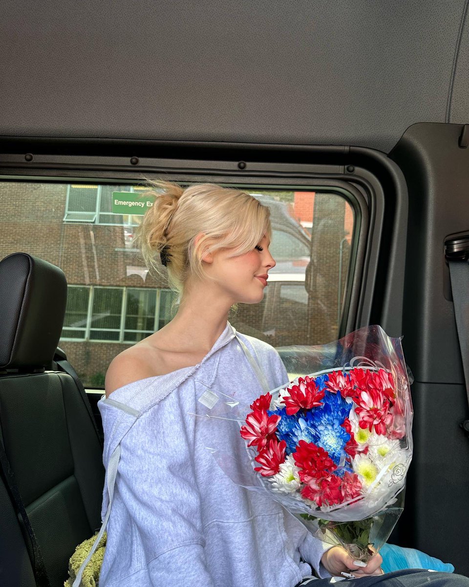 iamlorengray's tweet image. it’s so sweet