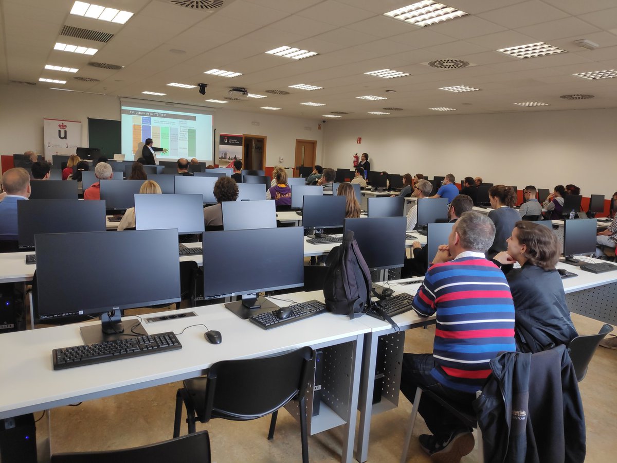 Esta tarde hemos recibido a 45 futuros alumnos y familiares en la Jornada de Puertas Abiertas en la EIF.

Y mañana estamos en Móstoles 

Ingeniería aeroespacial, telecomunicación, biomédica, robótica SW, Ciencia de datos, Arquitectura y Paisajismo 
urjc.es/todas-las-noti…