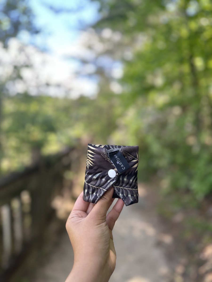 Wherever, whenever - Cariona's got you covered!

#pads #reusablepads #clothpads #sustainableliving #savetheplanet #environment #periodproblems #periodproducts #period #menstruation