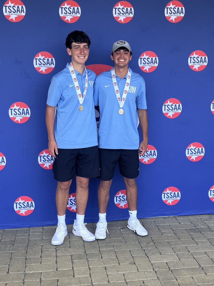 USJAthletics's tweet image. 🥇 STATE CHAMPS 🥇

Preston Miller and Jack Wilkerson are the individual doubles State Champions with a 6-4, 6-2 victory against Lausanne.

Way to go BRUINS 🏆