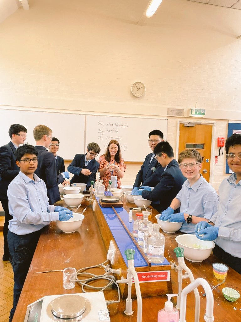 MGS_Chemistry's tweet photo. Middle School ChemSoc had a great time making a mess (I mean bath bombs) this week as a break from school exams. We are all feeling effervescent going into the half term break 😀 🛁🧼🍋🍊 https://t.co/1tzuXfQkst
