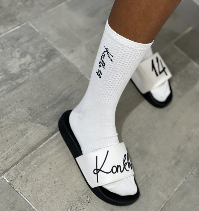KonkheC's tweet photo. Tomorrow we Giving away Socks 🧦, slides and sneakers 👟 💃 🕺🏿 

Retweet for awareness ❤️

Coolest clothing brand in Africa 

#konkhekuhambakahleclothing https://t.co/8muBZ9voR2