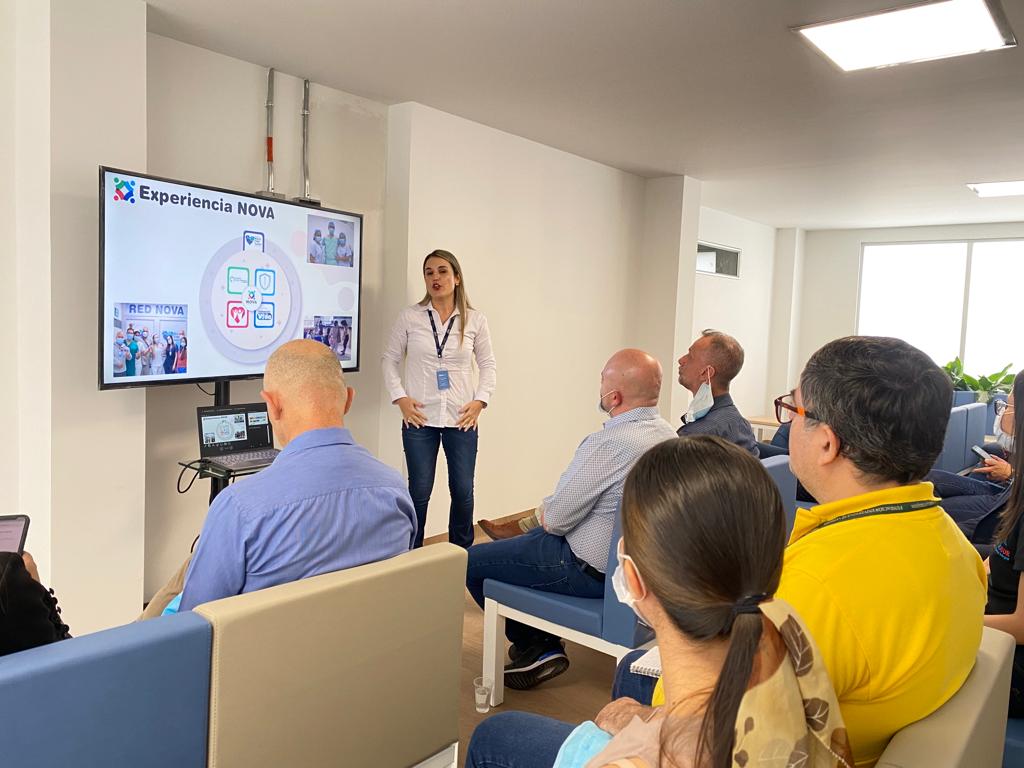 HospitalMFS's tweet photo. 🗓️Hoy estuvimos con @SaludAntioquia, IPS, secretarias de salud y @saviasaludeps presentando a la red de salud del sur del Valle de Aburrá nuestra estrategia Red NOVA, una experiencia de trabajo articulado que ha permitido que #UNIDOS 💚acerquemos los servicios a la comunidad. https://t.co/uIkoGw2flc