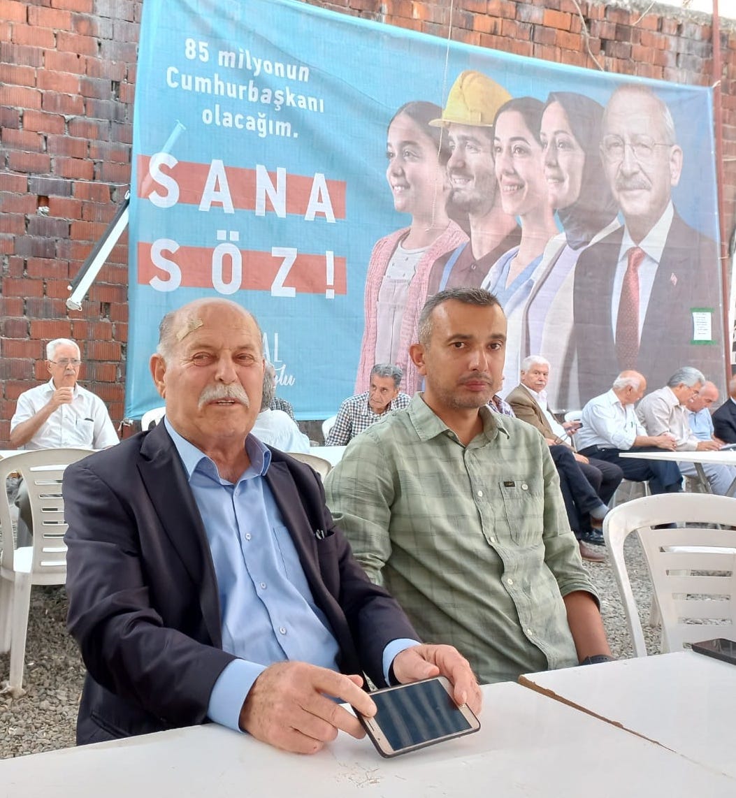 28 Mayıs'da evlatlarımız ve torunlarımız için sandığa gideceğiz. Türkiye'yi sığınmacı kampına çevirenleri, ekonomiyi çökertenleri, ülkemizi israf ve kayırma düzenini kıskacına alanları oylarınızla göndermek için oyumuz <a href="/kilicdarogluk/">Kemal Kılıçdaroğlu</a> 'na...