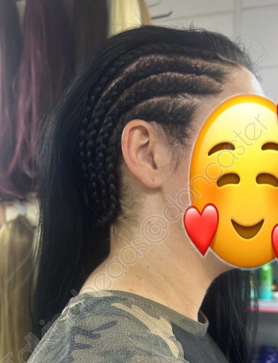 Summer Vibes 😍😍❤️ a good way to keep Cool😍😍
Inbox for More enquiries or
Whatsapp# +44 7968 319697

#summervibes #summer #braids #braidstyles #sidebraids  #boxbraids #boxbraidstyles
#boxbraidswithxpressions  #talkingheadsdoncaster #boxbraidshairstyles #boxbraidsexpert