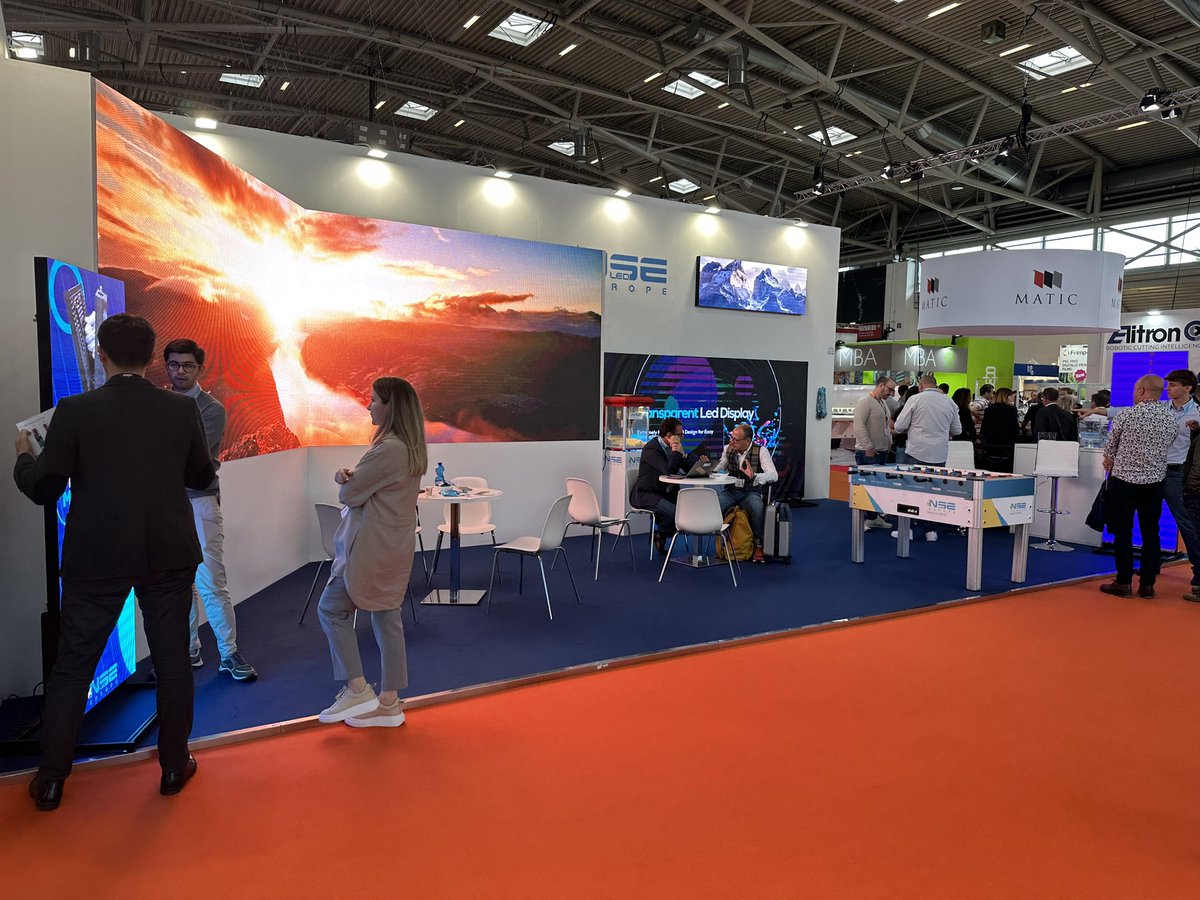 NSELED shows at FESPA2023.
#leddisplay #ledlighting #ledscreen #ledscreens #ledsign #ledsignboard #ledsigns #ledvideowall #ledwall #madmapper #media #outdooradvertising #outdoorledscreen #pantallaled #productioncompany #show #stage #stagedesign #stagelighting #virtualreality