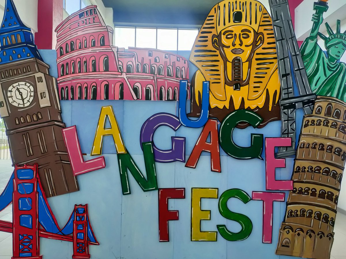 Sakarya_BK's tweet image. Middle School students had such great time while playing English and German games, earning coins, eating delicious food and speaking English and German all day long in Language Fest.

#BKortaokul❤️💙 
#languagefest