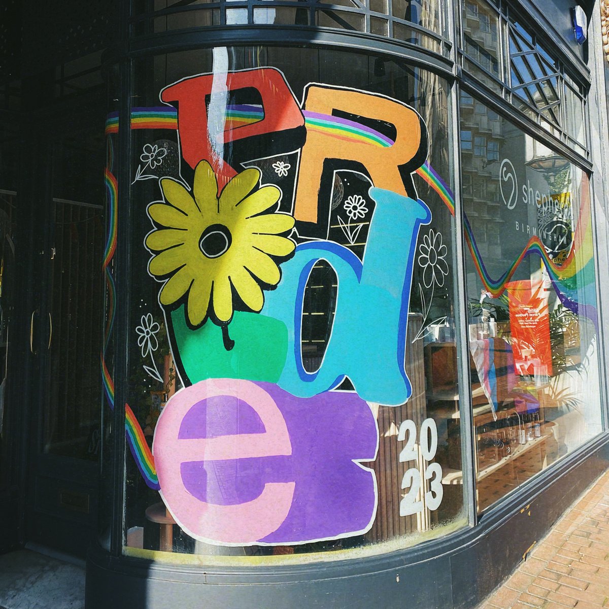 Piccadilly Arcade tweet media