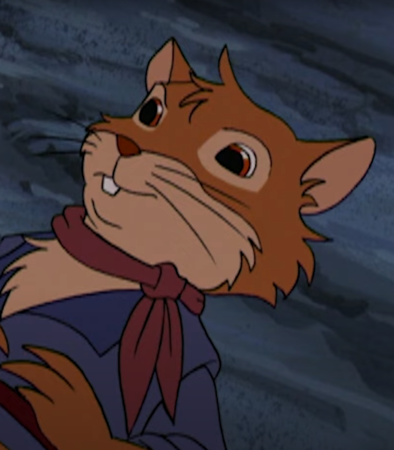 I love that no where in the Redwall books does it mention that Martin wears a gay little red scarf but in the animated series they gave him one.