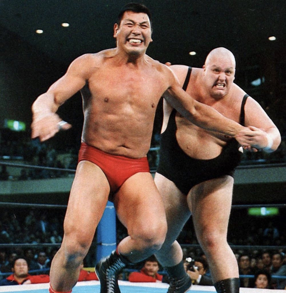Great shot of Bundy's match against Seiji Sakaguchi during his first tour in Japan.
