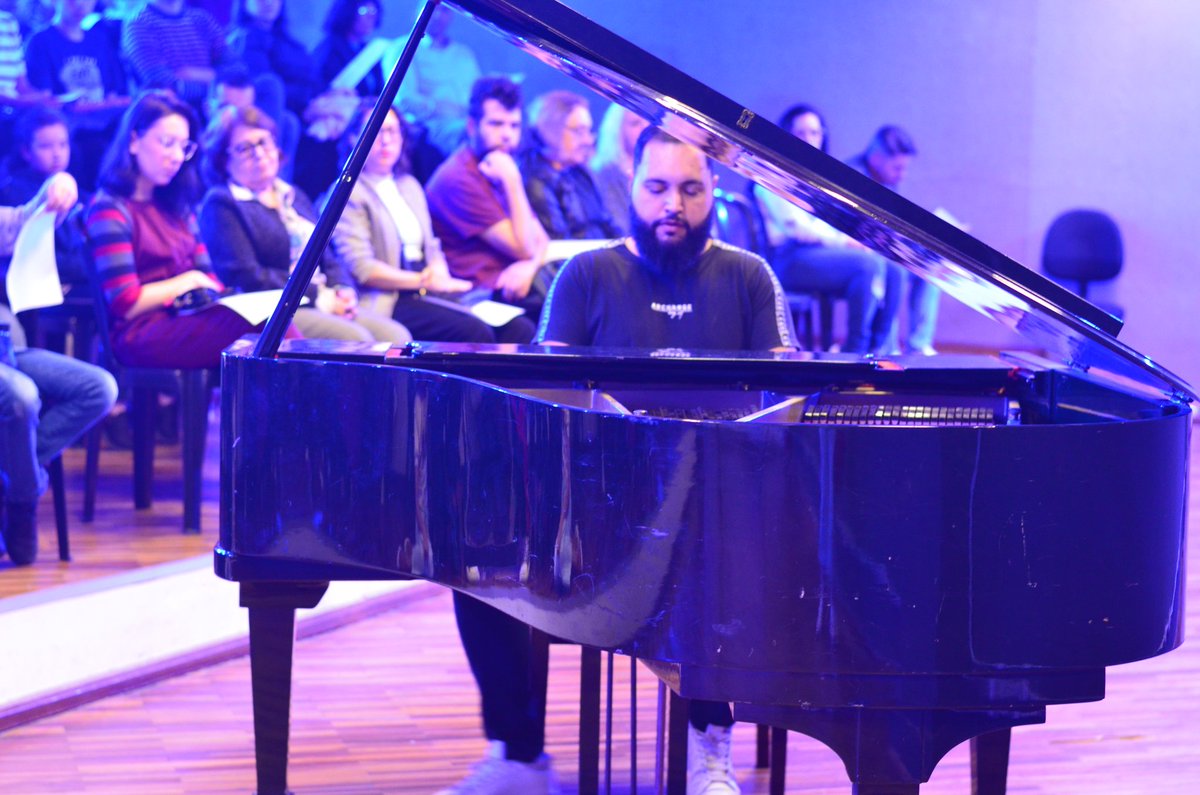 cultura__pg's tweet photo. Ontem ocorreu o recital de piano da classe do professor Cassiano Viante, no auditório do Conservatório Maestro Paulino. 13 alunos e 2 convidados se apresentaram.
#vivaculturaempontagrossa #pg200 https://t.co/JBt6Fv3J4c
