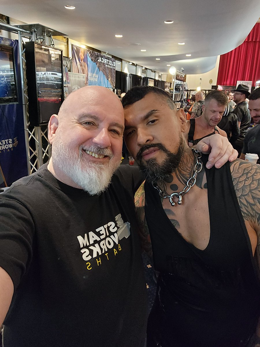 Hanging out at the Steamworks booth with <a href="/Boomer_Banks/">Boomer Banks</a> 

<a href="/stea/">stealim</a>