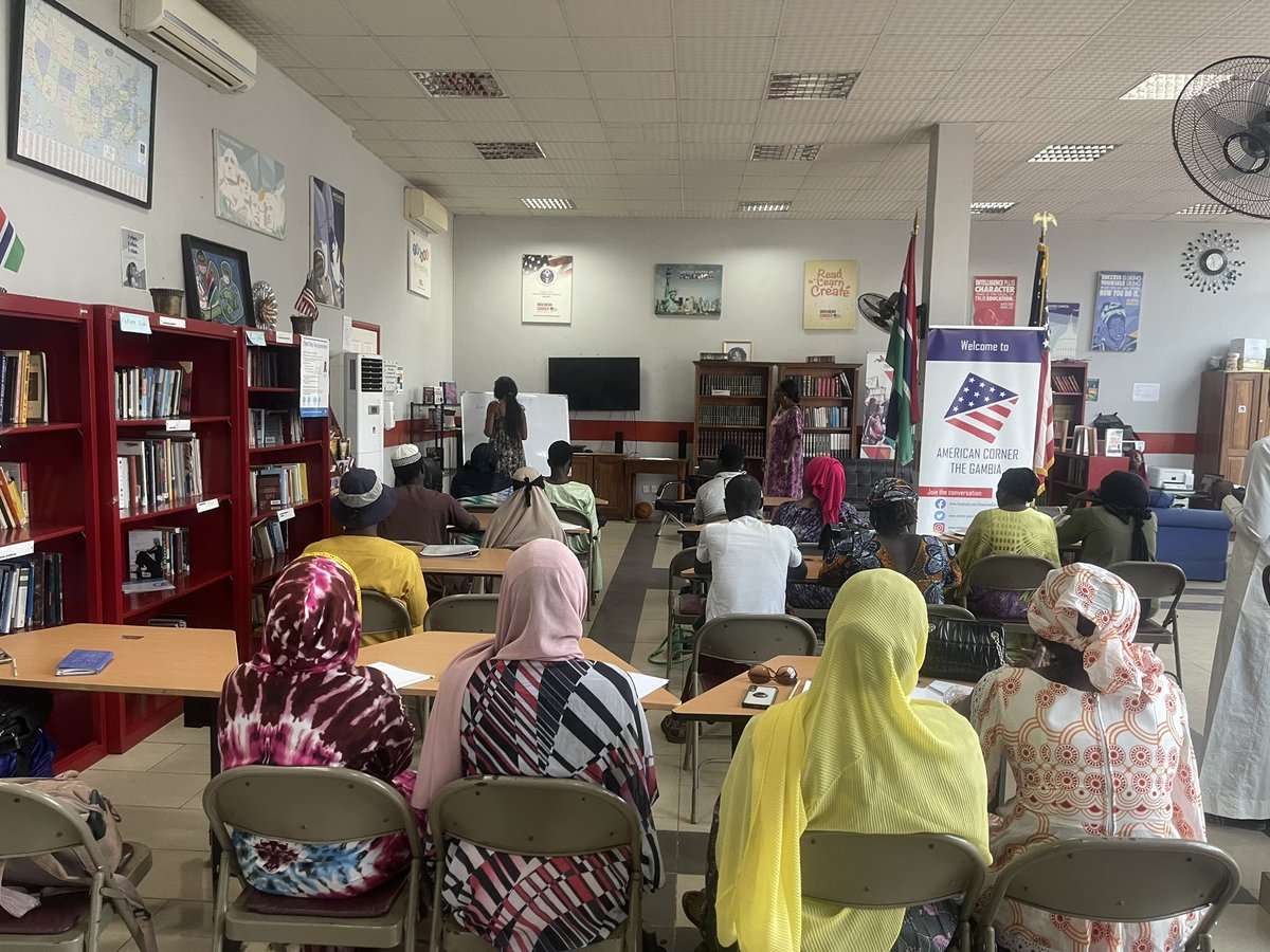 AC Adult literacy class

This course will discuss key topics related to learning literacy as an adult learner, learning difficulties related to reading and writing.