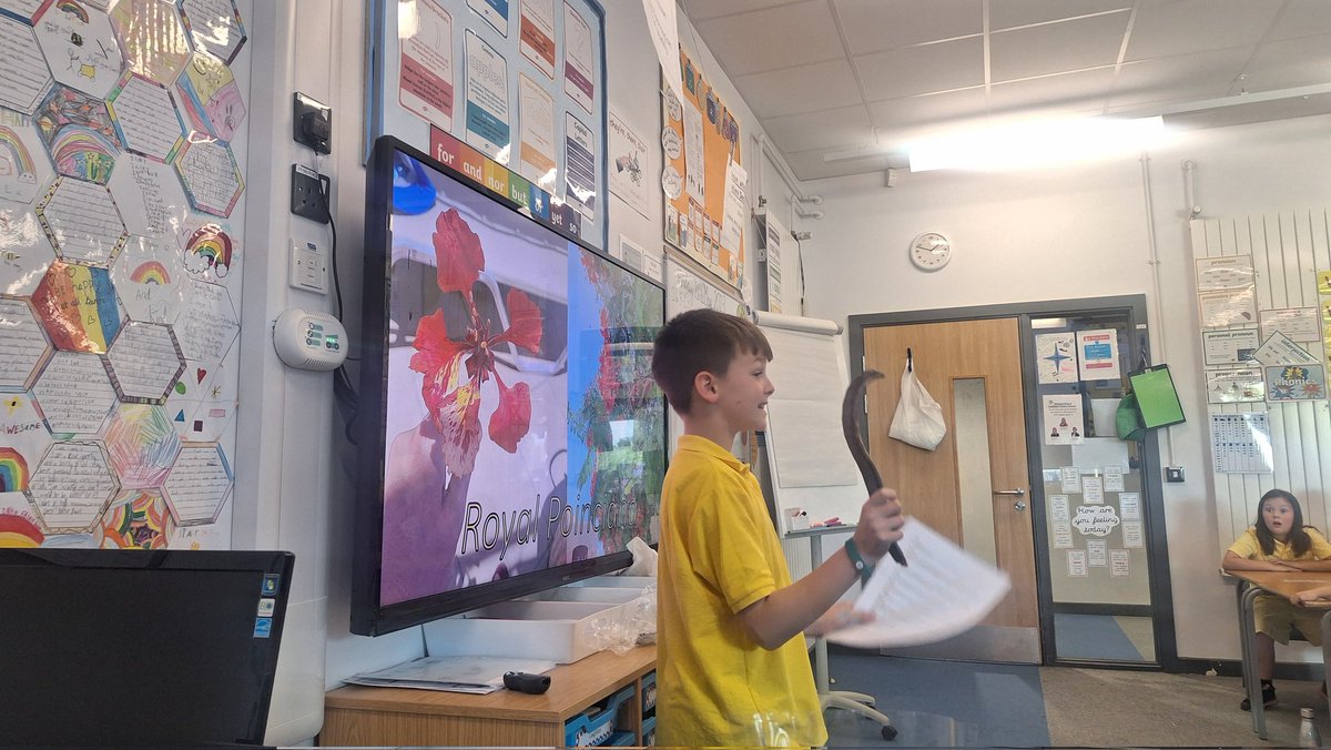 EastfieldPSHull's tweet photo. #4KC were very impressed with Benjamin's presentation this afternoon all to do with his recent trip to Egypt! #epshistory #epsgeog https://t.co/8x8jnxwG7B