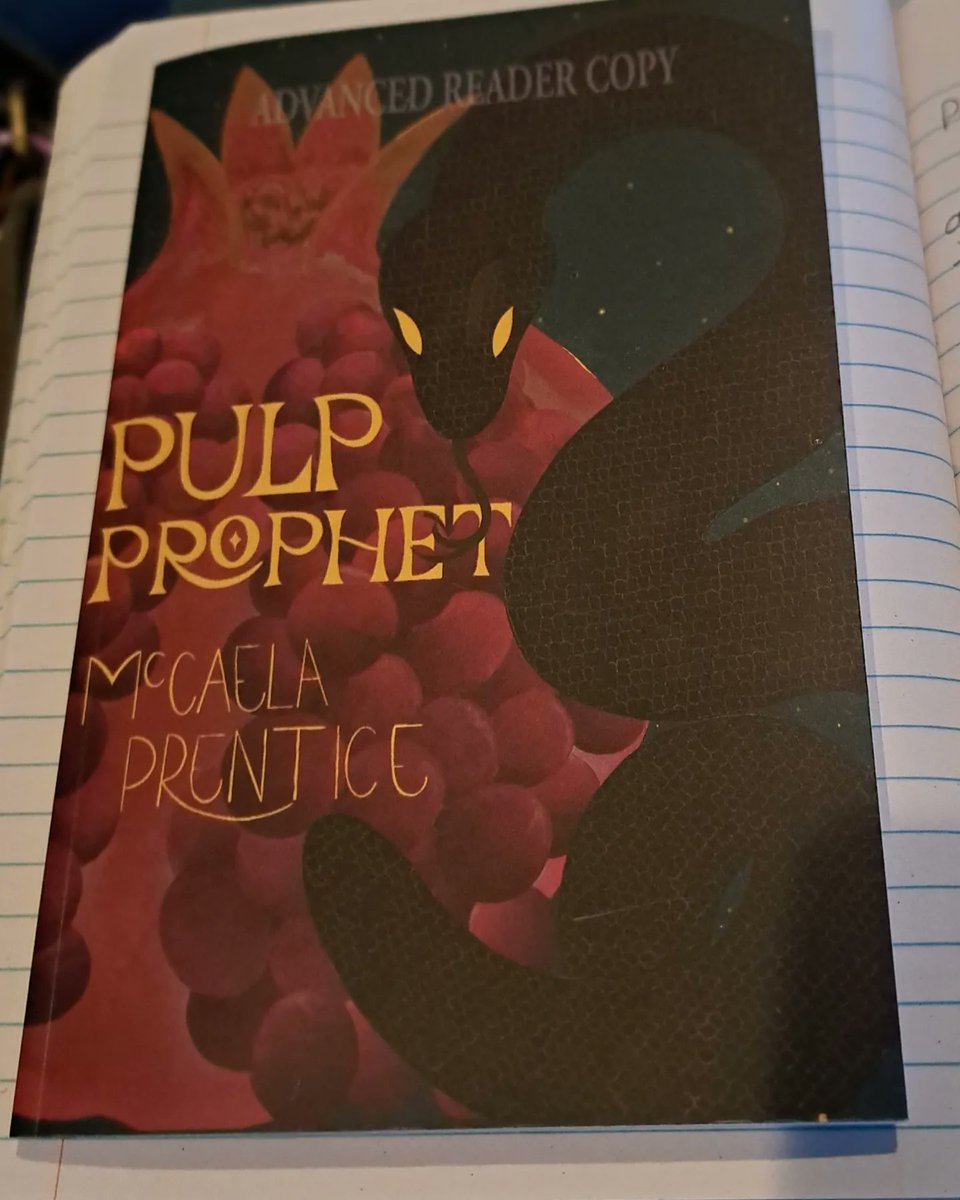 Time to share my thoughts about an awesome &amp; brand new poetry collection! 🧵
In PULP PROPHET, McCaela Prentice starts out strong, getting right into the themes and emotions intricately woven throughout the book. The opening poem, "Ghosts To Name," hooked me immediately...