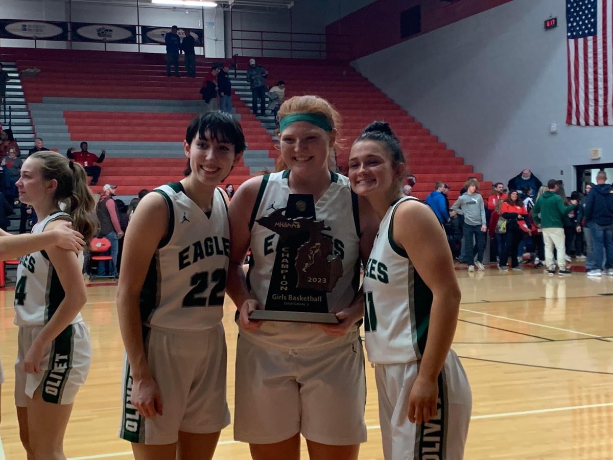 Happy last day of school to these Champs. You have left your imprint on this school in many ways. 💚🏀🦅