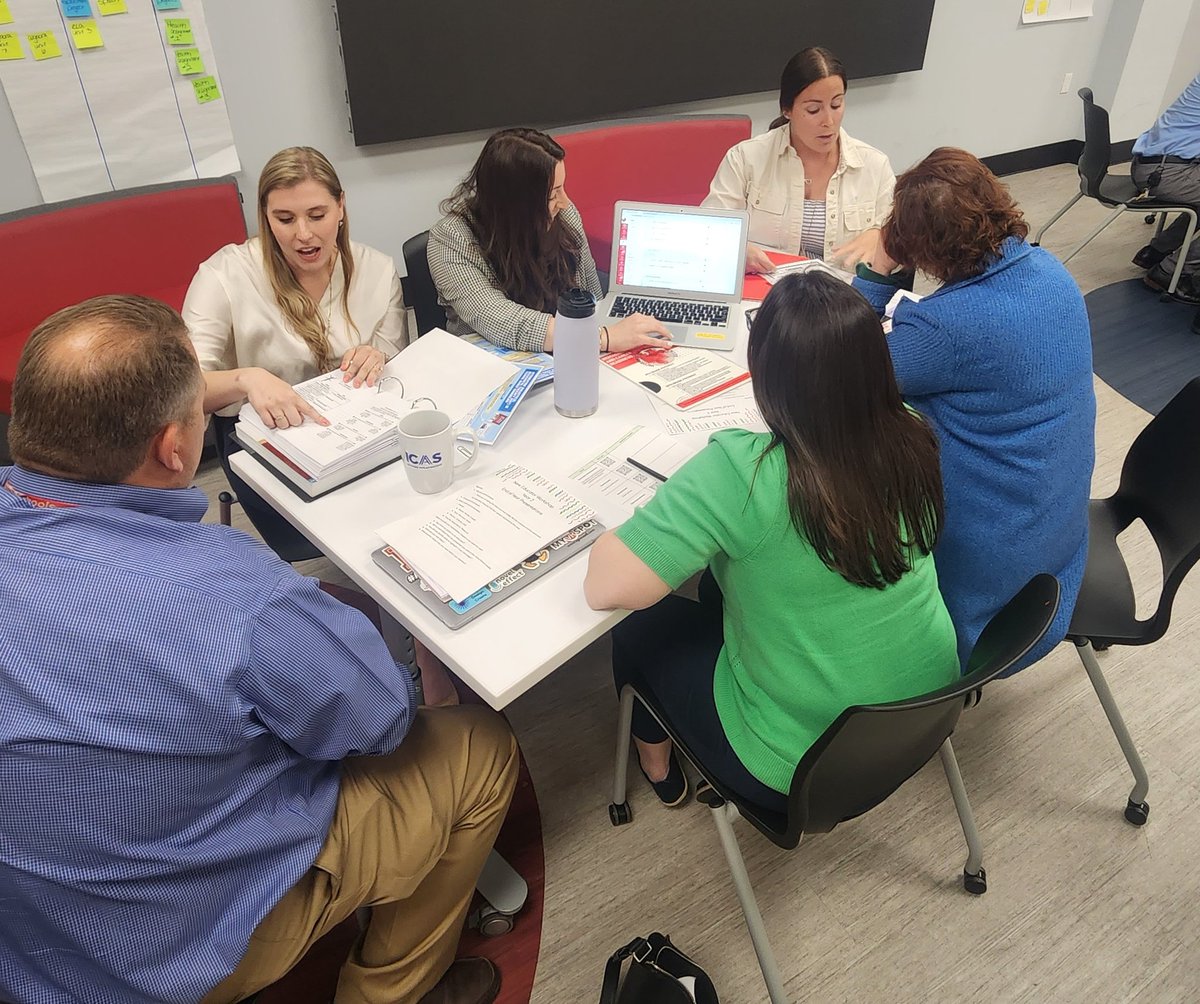 Victoria Hogan tweet media