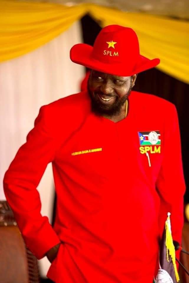 MabilAguek's tweet photo. So my president was assured today by Min. Of finance that they have enough "reserve" and a ugandan delegation also assured Mr..President that they would  ensure constant "food supply". Like seriously who bewitched us, can't we just inject the "reserve" in producing food #SSOT https://t.co/SnJiZnQQXr