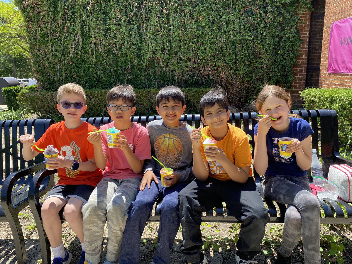 Today was W for Walk Day for the #ABCCountdown and we took a walk around the school! We also had our Kona ice treat from @groveavepto! Thank you so much! ~Iris. #WeeklyStudentTweets @GroveAve220