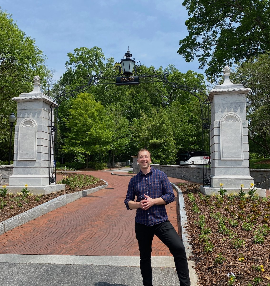 I am absolutely thrilled to be joining @EmoryPsychology to start the Translational Lab (sites.google.com/view/translati…) this fall! We will apply computational tools to examine when and why decision-making goes awry in depression and anxiety and how to improve it