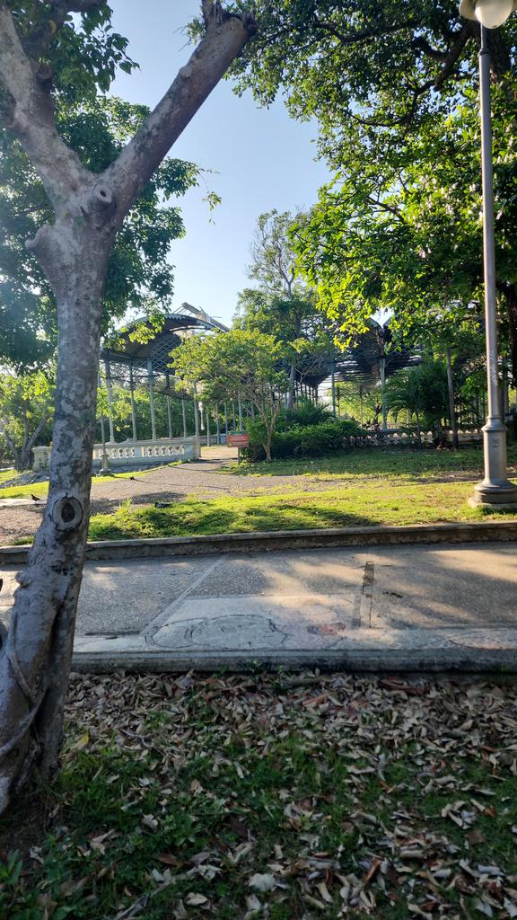 LabusadoraTCPR's tweet image. With the abusadora's team in San Juan, Puerto Rico Running &amp;amp; enjoying the view!!!.... #jenny #ruthie #