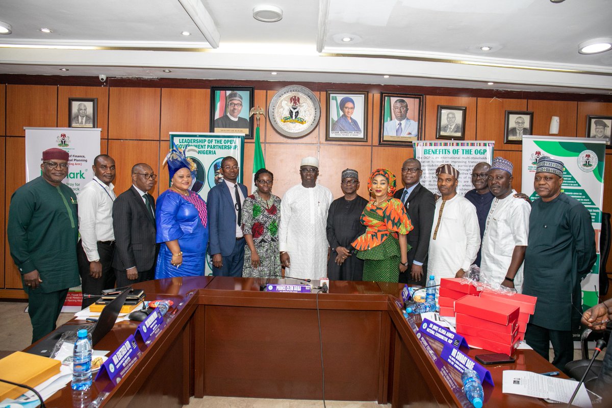 The new Open Government Partnership National Steering Committee members in a pose with the Honourable Minister of State for Budget &amp; National Planning, Prince Clem Agba immediately after their inauguration today. <a href="/nigeriaeiti/">NEITI Nigeria</a> <a href="/DrOrjiOOrji/">Dr. Orji Ogbonnaya Orji</a> <a href="/Onuorahobiageli/">Obiageli Onuorah</a> <a href="/ogpnigeria/">OGP Nigeria</a>.