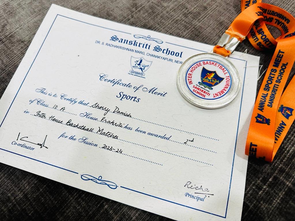 Daughters are our pride! 
Not only in recent UPSC results, our daughters are making us proud in every field. My daughter Sherry won the 2nd prize in her Inter House Basketball matches. Congratulations #Sanskritischool for organizing such sports events to encourage the talent.