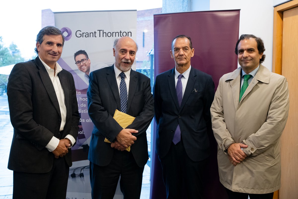 grantthorntonuy's tweet photo. Grant Thornton UY organizó un evento en el que se abordaron las claves de la #ReformaJubilatoria.  

Con la participación de @Pablo_Mieres (@MTSSuy) y @r_saldain, ésta fue una instancia que aportó al entendimiento de uno de los procesos más importantes de los últimos años. https://t.co/gzpN3hiaa9