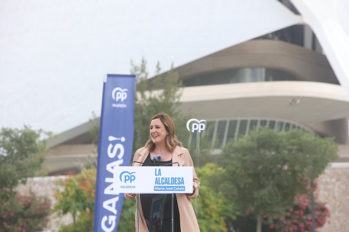 mjosecatala's tweet photo. Termina una campaña histórica. La campaña de nuestras vidas.

Hemos trasladado a nuestros vecinos las GANAS de gobernar,la ilusión y esperanza de que el domingo cambiarán las cosas en Valencia.

Recuperamos la Valencia trabajadora, luchadora y valiente.

¡VAMOS A VOTAR CON GANAS! https://t.co/pyav9nu20P