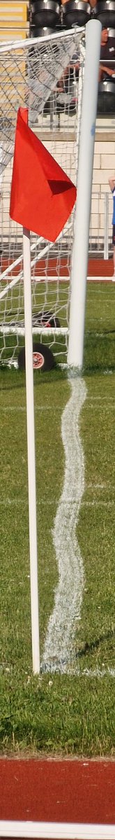 The Ron Jones Stadium, Aberdare. The jewel in the local authorities crown.
Cup Final night.
Quality workmanship🫣
Straight lines - it's not rocket science. 🤔
You paid a contractor to do this!!💷💷💷
Does anyone ever check???
@RCTCBCleisure @AndrewMorganRCT 
@WalesOnline