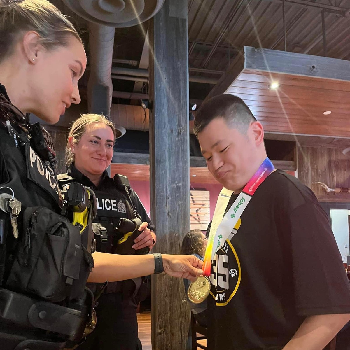 📸 Last night, during Cops n' Cowboys <a href="/SOOntario/">Special Olympics Ontario</a> athlete Cameron was proud to show off his gold medal 🏅 to members of the <a href="/lpsmediaoffice/">London Police Service ON</a>. Thank you <a href="/torchrunontario/">Torch Run Ontario</a> for your dedication to supporting our <a href="/SpecialOlympics/">Special Olympics</a> athletes. #Letrforso #InclusionRevolution