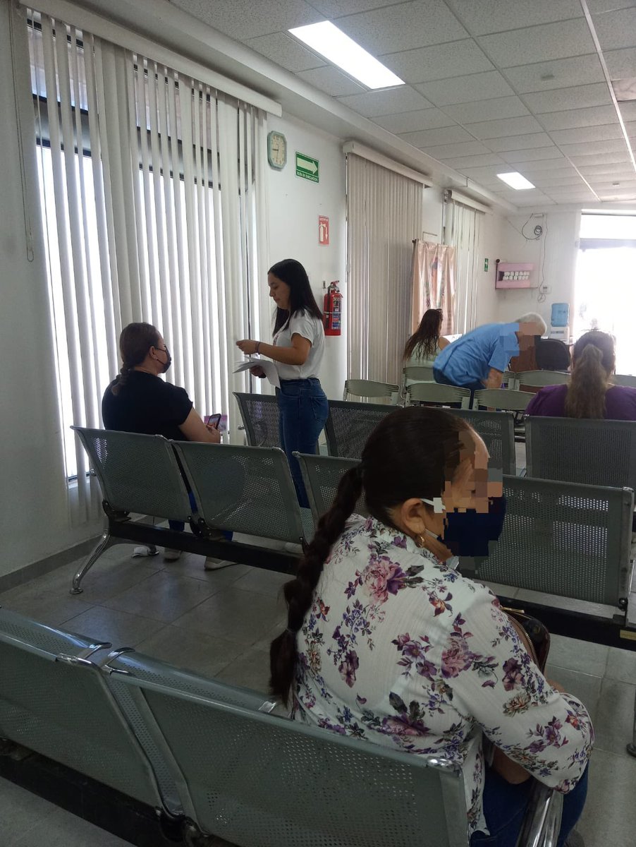 CecosamaHillo's tweet photo. 📌Promoción a la Salud con la entrega de folletos e información sobre los servicios que ofrece la unidad UNEME CAPA en el Centro de Salud Floresta 🧠
#CuidemosNuestraSalud
#PorLaSaludMental
#CapaSonora
Uneme Capa Sonora https://t.co/gpNxYTsDnT