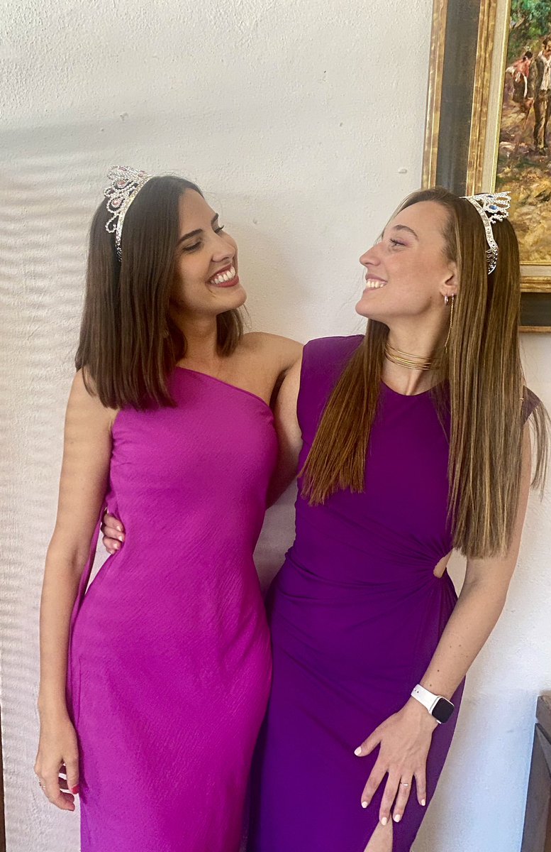 Miriam Sandín (@miriamsandin) on Twitter photo Hoy despedimos oficialmente a nuestras R5 <a href="/ValverdeSoria/">Laura Valverde Soria</a> y <a href="/Martahb5/">Marta Herrero</a>, dos mujeres maravillosas en todos los sentidos y desde hace dos días, maravillosas cardiólogas también.
Os deseo la mejor de las suertes en esta nueva vida profesional que empezáis.
Os quiero Laura y Marta😘 Hoy despedimos oficialmente a nuestras R5 <a href="/ValverdeSoria/">Laura Valverde Soria</a> y <a href="/Martahb5/">Marta Herrero</a>, dos mujeres maravillosas en todos los sentidos y desde hace dos días, maravillosas cardiólogas también.
Os deseo la mejor de las suertes en esta nueva vida profesional que empezáis.
Os quiero Laura y Marta😘