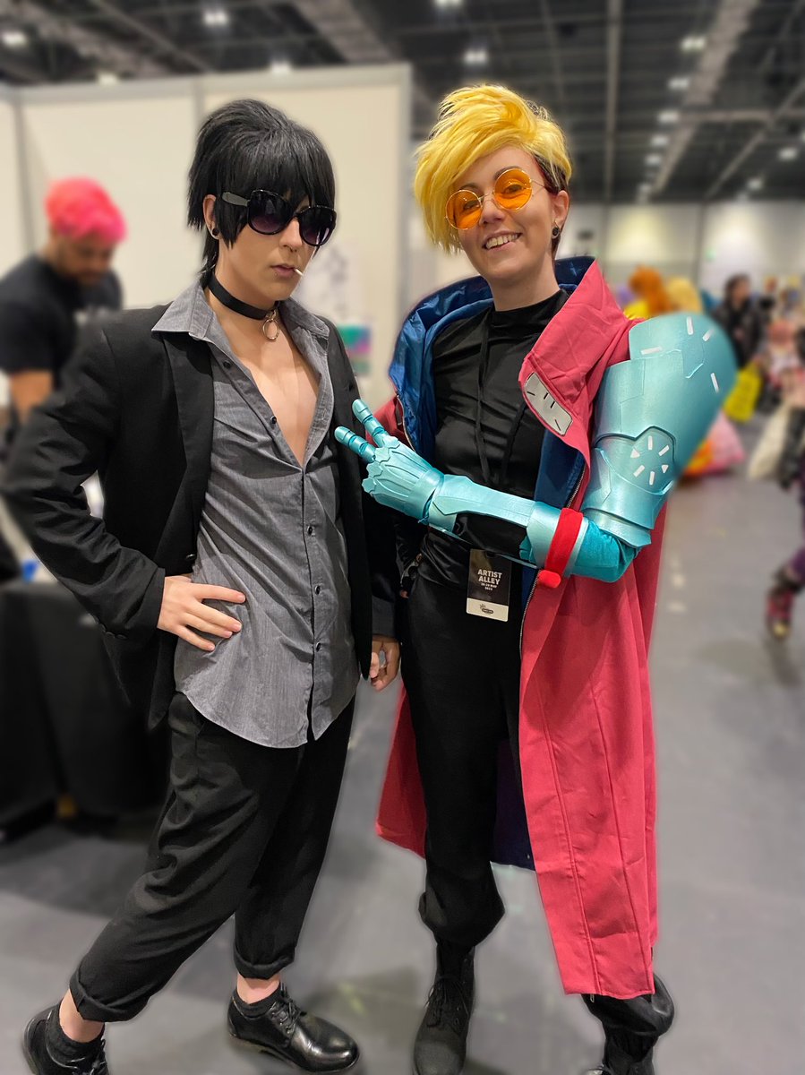 The legend of @maskofbun bigolas dickolas Wolfwood reached all the way to the UK @ London MCM! 😆🙌