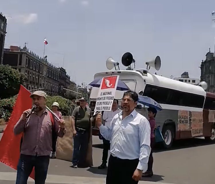 cuartosol's tweet photo. El jueves 25 de mayo de 2023 el @SutiemsOrg realizó una movilización de Capital Humano al Zócalo, a partir de las 10:00 horas,en demanda de aumento salarial por encima de la inflación, así como la integración salarial, un plan de jubilación digno y reducción de la jornada laboral https://t.co/LN8zEaoklx