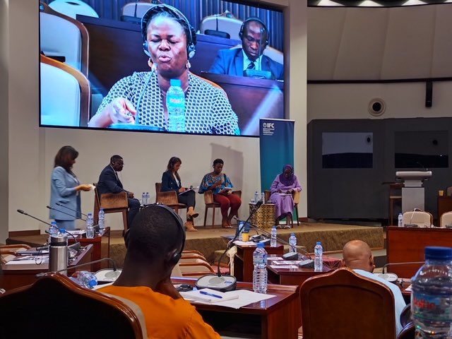 @giz_gmbh au #Togo soutient l'atelier régional de la BM @IFC_org sur les réformes juridiques pour l'#égalité des #sexes .
La promotion de l'autonomisation des #femmes = une priorité pour les gouvernements Allemagne 🇩🇪 & Togo 🇹🇬: e.a. l'accès au financement pour les femmes
#ProDEG