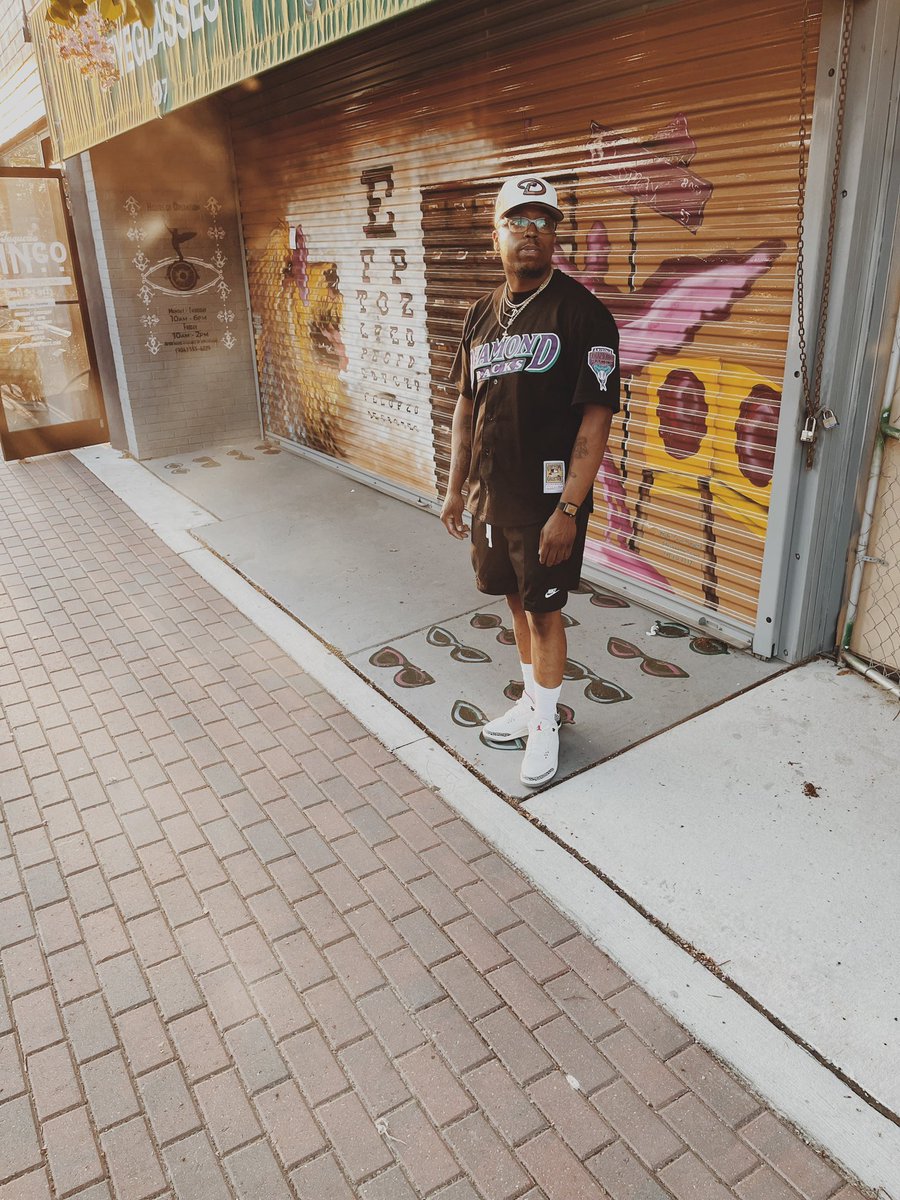 Above the knee season