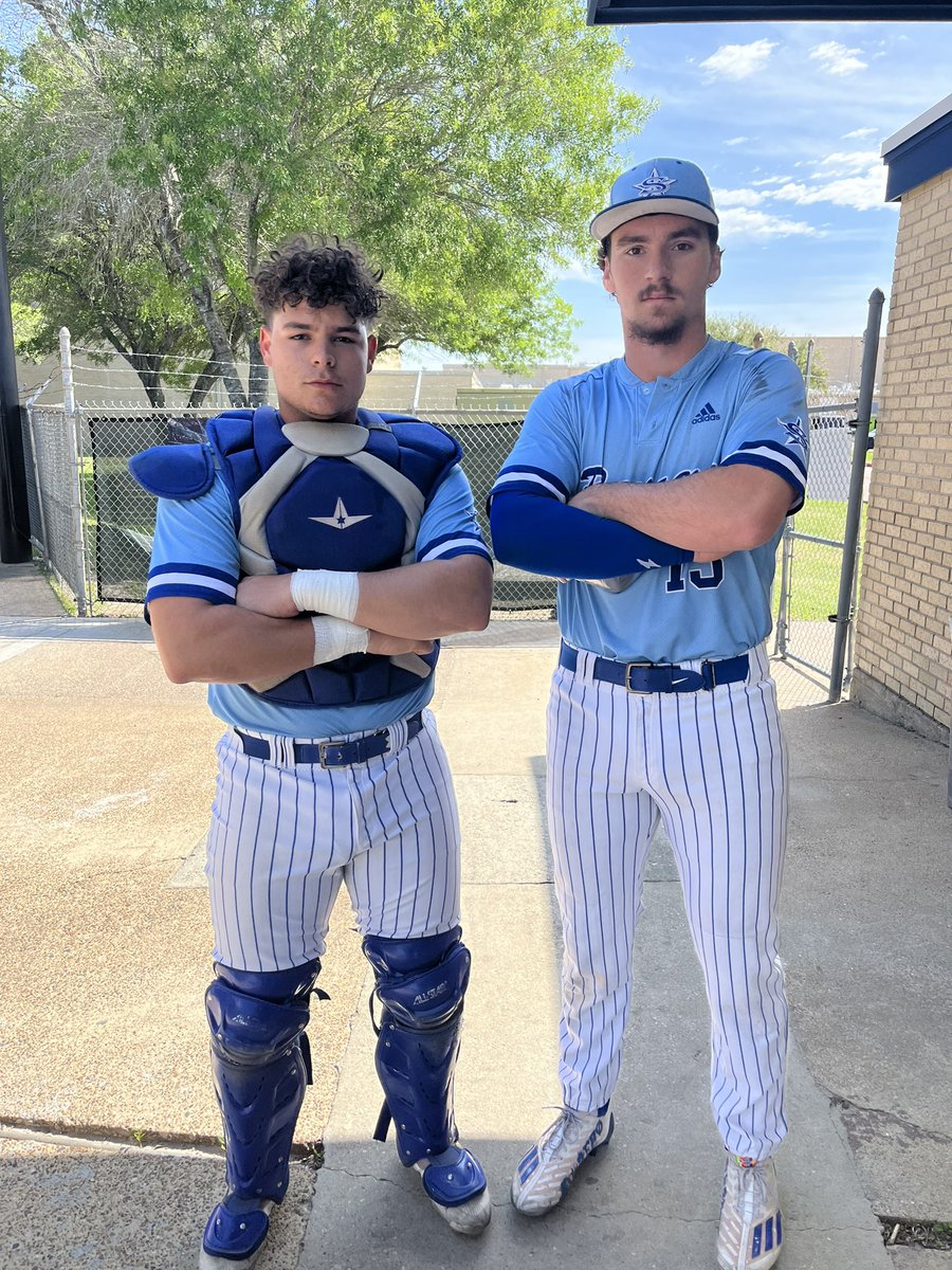 lmixon1983's tweet photo. Congrats boys!! Super proud of y’all!!! Can’t wait to see what the future holds both of  y’all!! Y’ALL DID IT!! 💙 #rssclassof2023 https://t.co/4SMExoX3uW