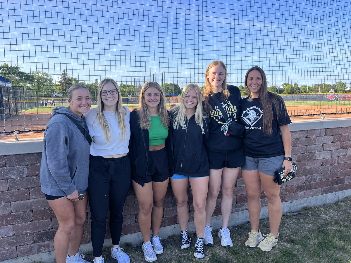 Vikes earn the Regional title with a 3-2 walk-off win in the bottom of the 7th! Thanks to all our friends and family for showing up, including our former Vikings!!

We head to St. Charles on Tuesday to take on the North Stars!!

<a href="/FremdAthletics/">Fremd Athletics</a> | #Mudita