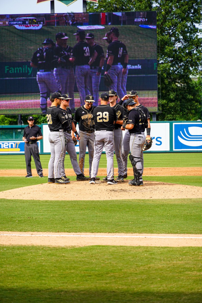 SoConSports's tweet photo. the Terriers with the exciting comeback to ADVANCE to the CHAMPIONSHIP game tomorrow 😤🏆 https://t.co/q5fCGlkQnb