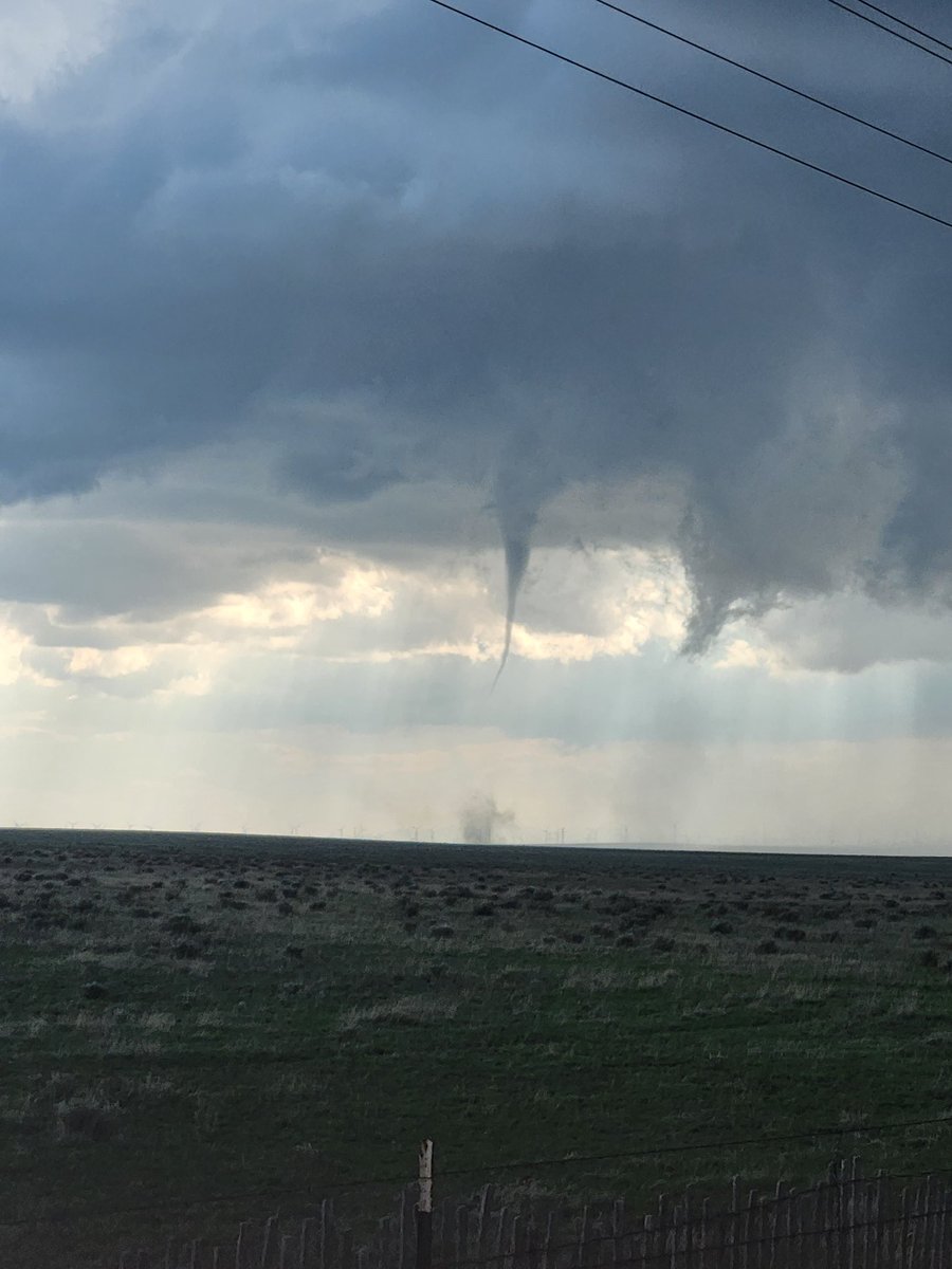 #TORNADO TOUCHDOWN SOUTH OF ENCINO, NM @NWSAlbuquerque