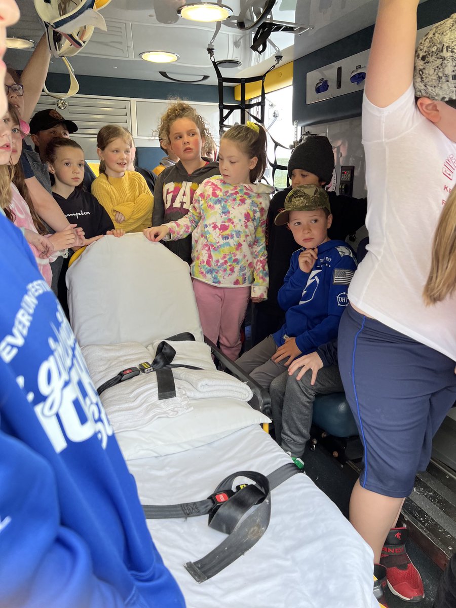 A big thank you to St. John Ambulance for teaching us some first aid, touring the ambulance, and bringing in the therapy dogs for us! What an incredible opportunity for these learners. ⁦@stpetersprim_mp⁩