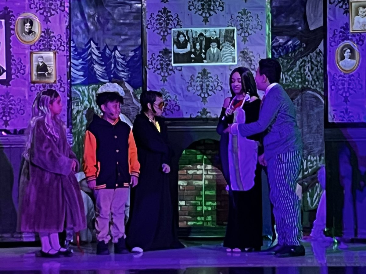 Nora De Leon tweet media