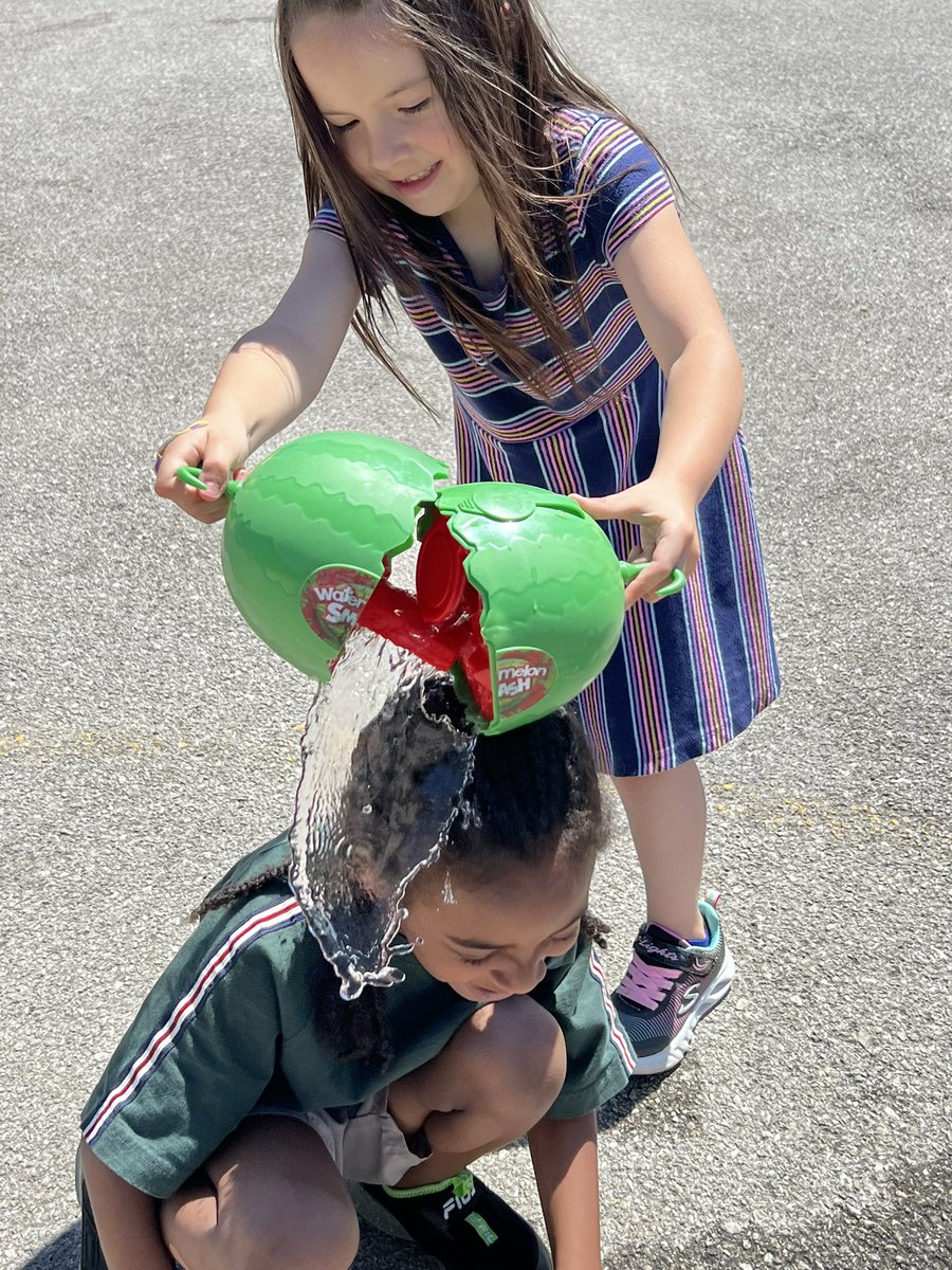 Mrs. Raudenbush tweet media