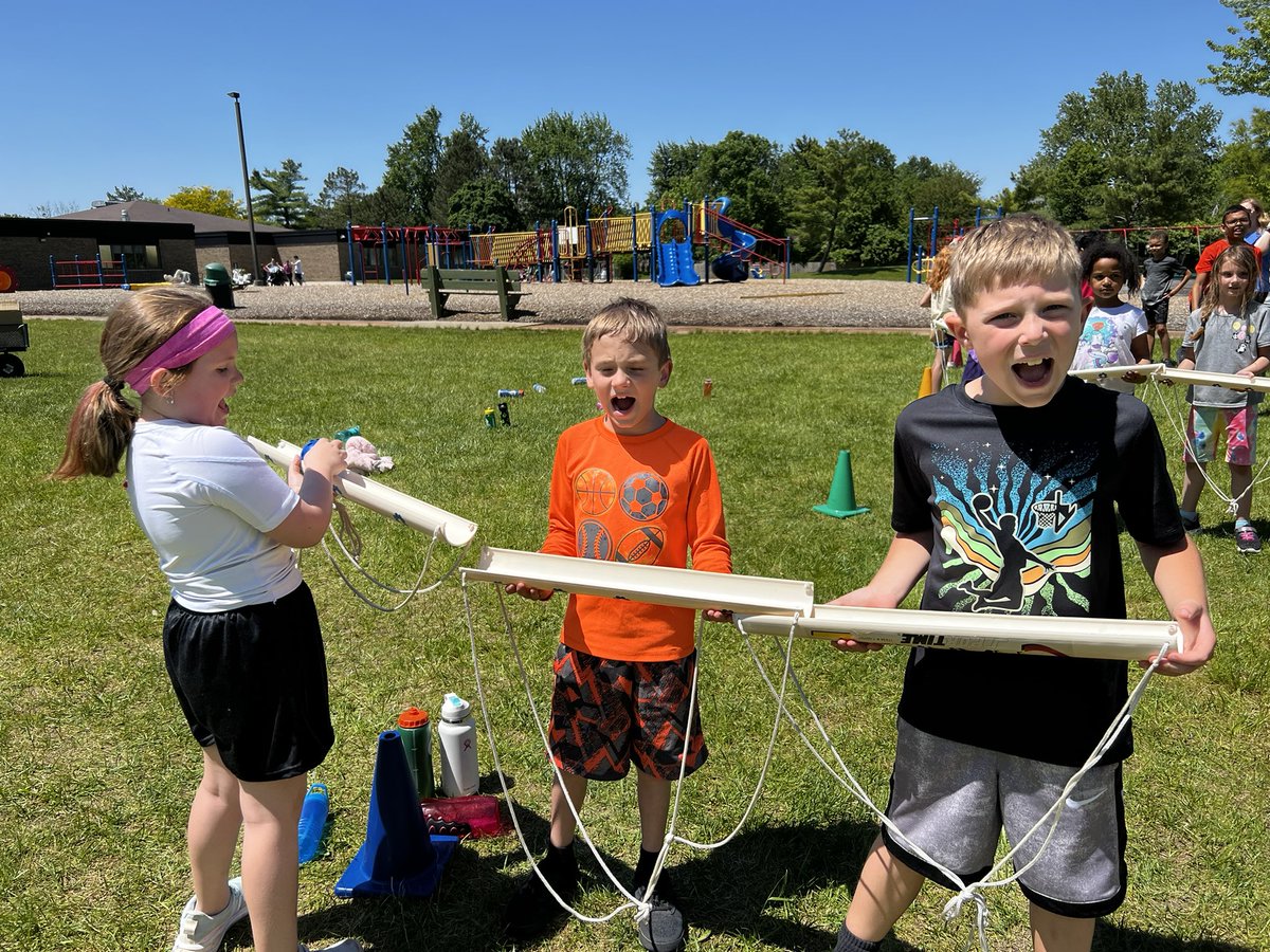 Mrs. Raudenbush tweet media