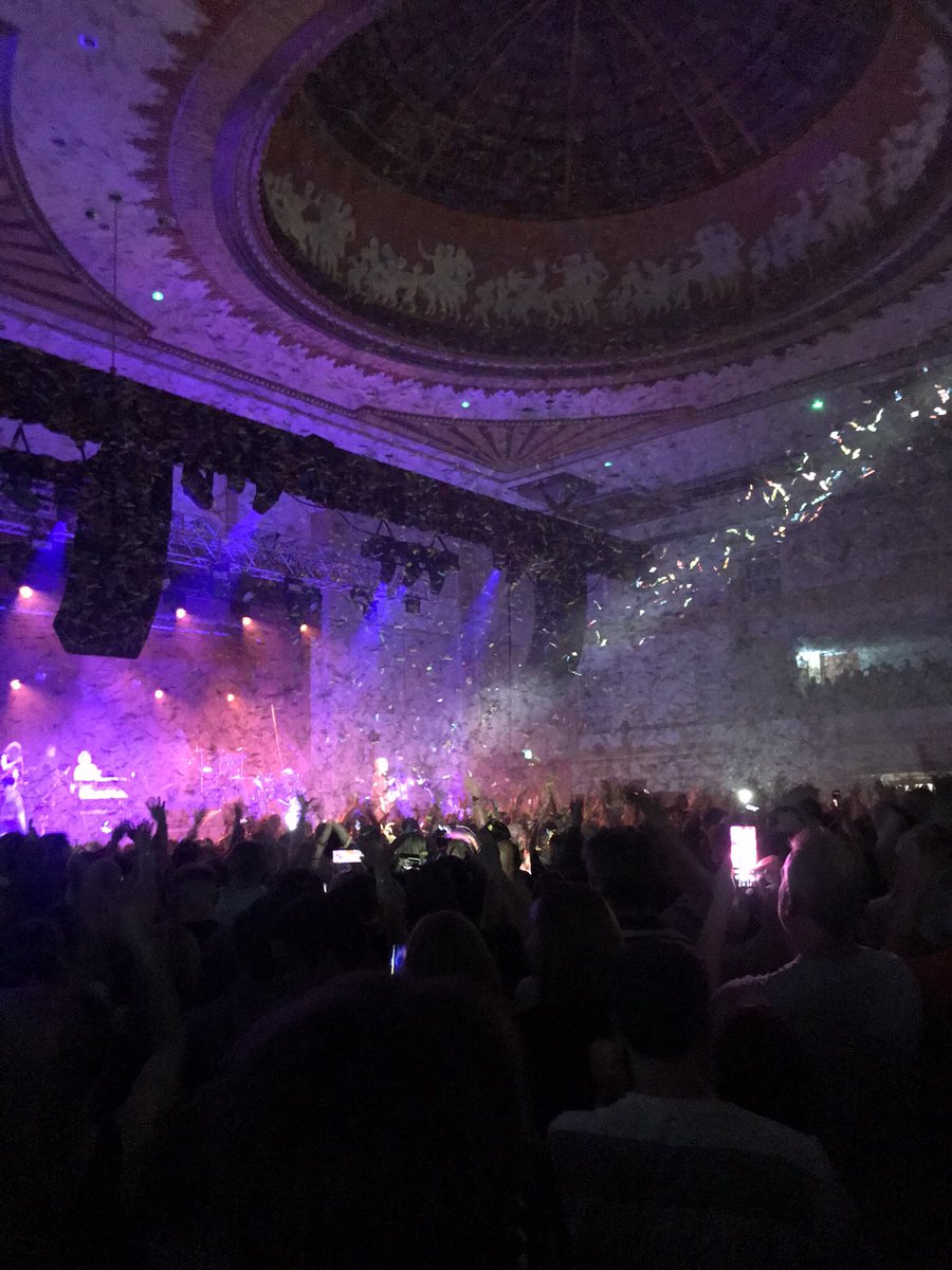 Wright1983Jon's tweet photo. Fantastic evening #Pulp you were amazing #bridlington #bridspa https://t.co/ZOMrJPspbB